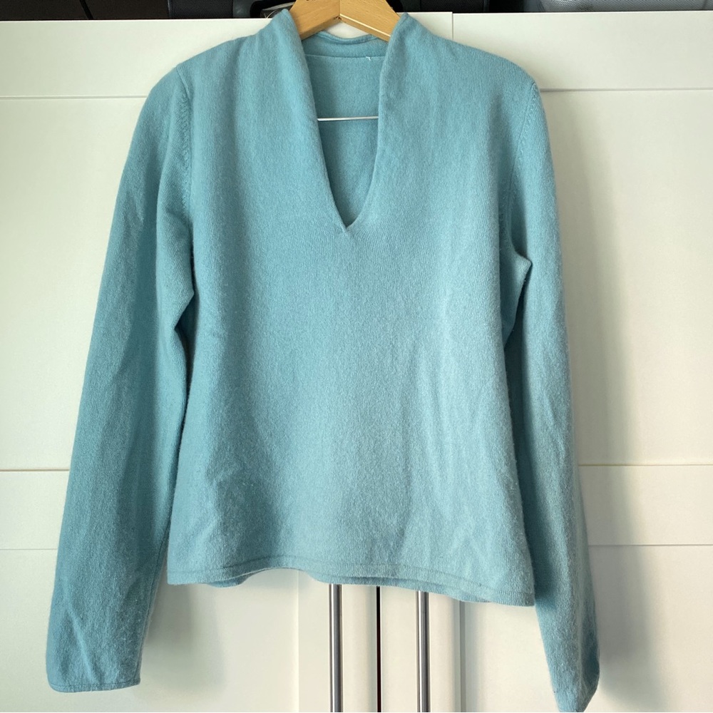 Dusty blue 100% cashmere sweater (S/M)
